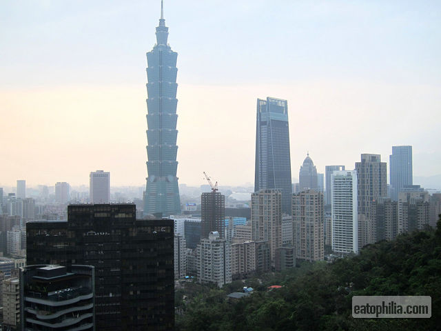 View of Taipei IOI from Xiangshan peak.